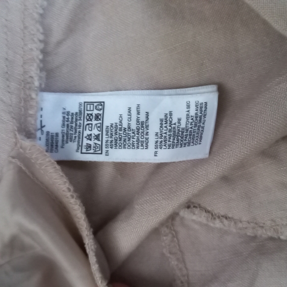 Light Pink Shorts with Pockets-  XS - Picture 4 of 4